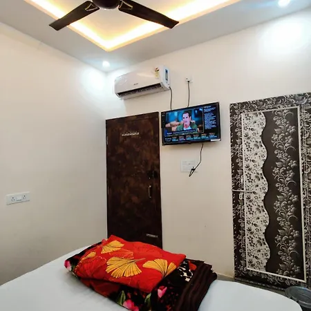 Shri Vishnu Home Stay Varanasi Exterior photo